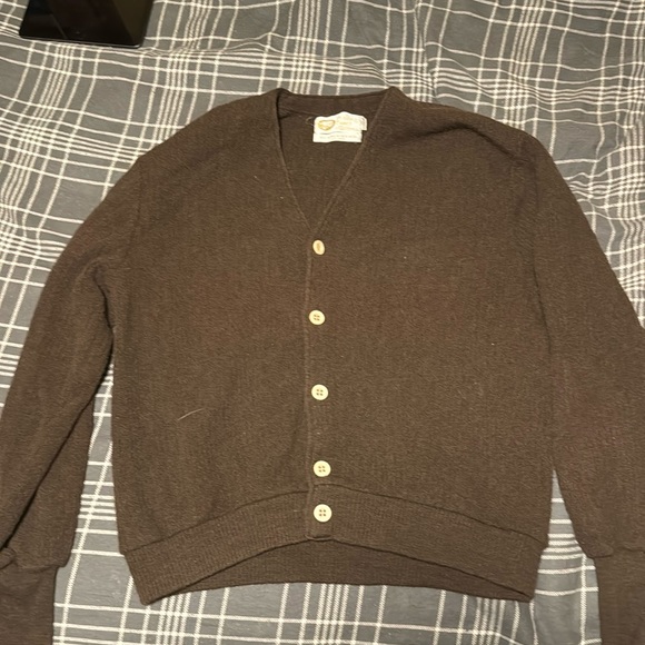 Brown Sweater - Picture 1 of 2